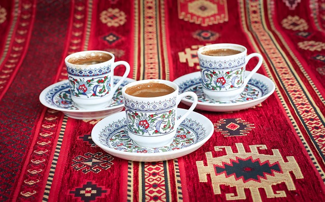 Kahve Falı Bilimi: Sembol Dili ve Doğruluk Payı